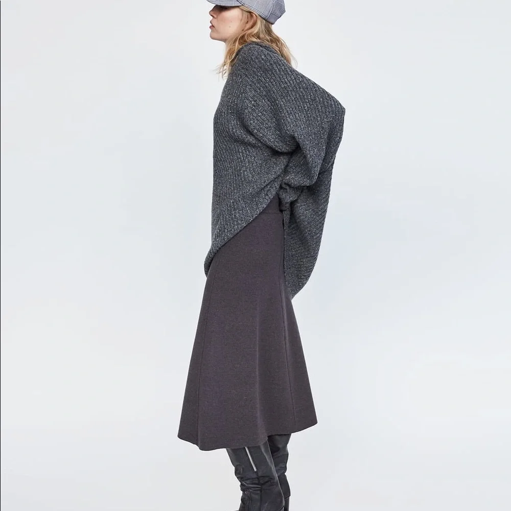 Gray Knit A-Line Zara Skirt - Picture 3 of 5